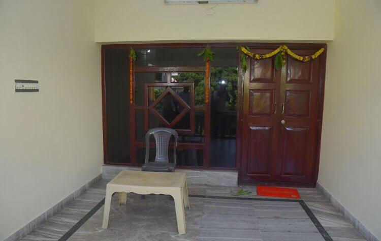 Padmavathi Family Guest House Visakhapatnam Bagian luar foto